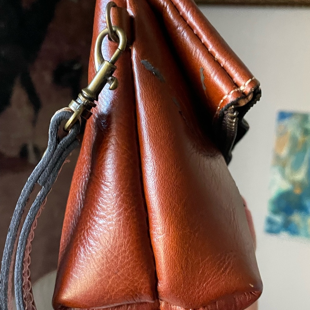 Patricia Nash fold over Wristlet clutch - Picture 4 of 10